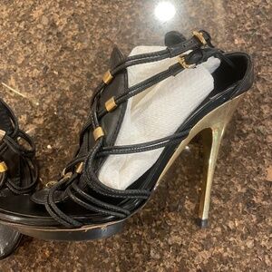 GIUSEPPE ZANOTTI Black Leather High Heel Sandals